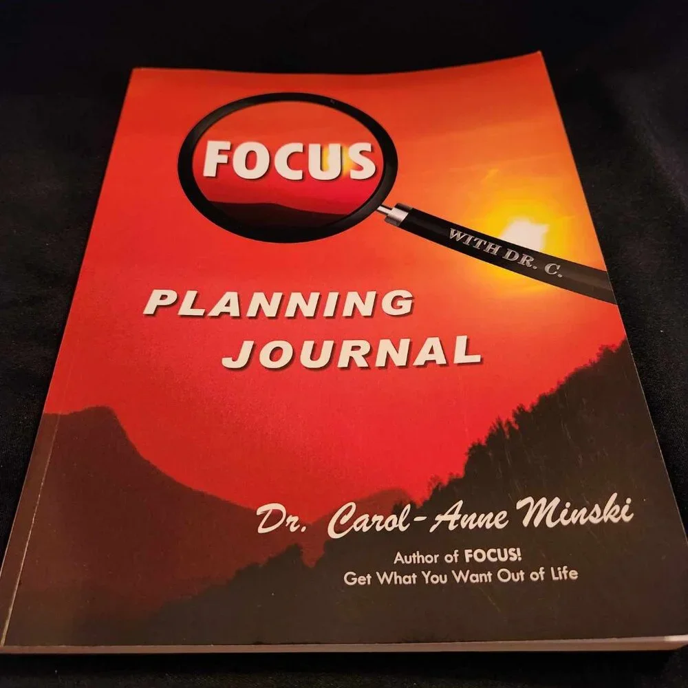 Planning Journal - Focus - Goal setting calendar workbook